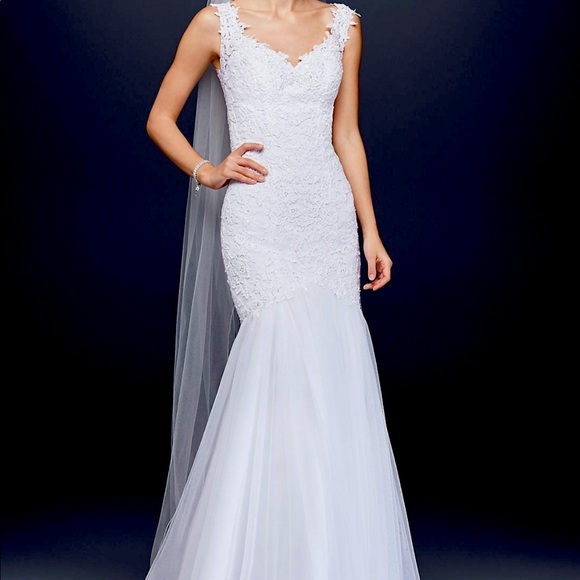 Brand new wedding dress!